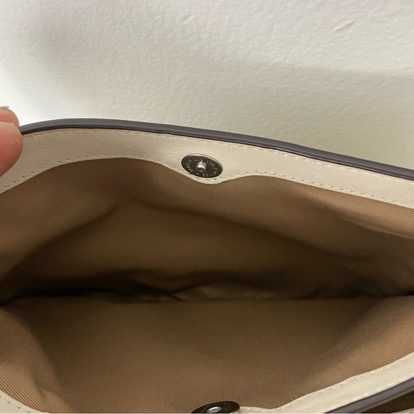 Coach Penelope shoulder bag in Chalk - Picture 9 of 11